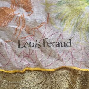 Louis Feraud Scarf